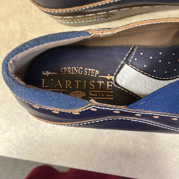 Spring Step L’ Artiste Navy Painted Floral Design Slip On Wedge - Picture 5 of 12